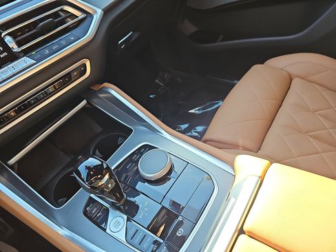 Used 2023 BMW X6 xDrive40i w/ M Sport Package image 26