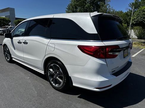 Used 2023 Honda Odyssey Elite image 7