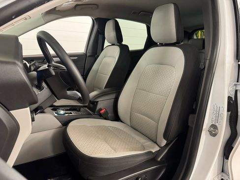 Used 2023 Ford Escape Active image 13