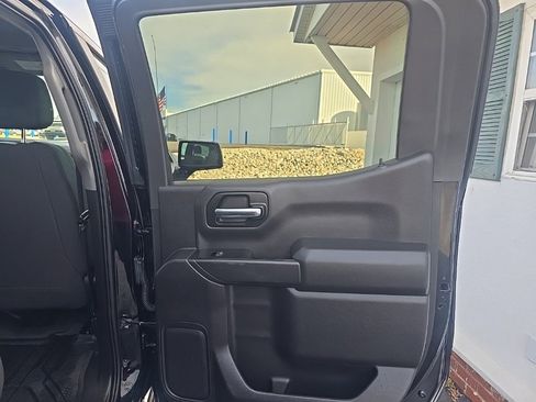 Used 2019 Chevrolet Silverado 1500 Custom w/ Custom Value Package image 20