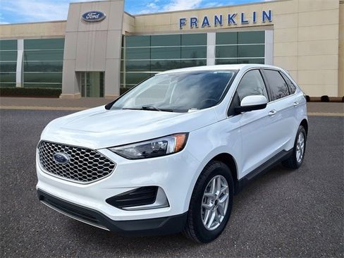 Certified 2024 Ford Edge SEL image 3