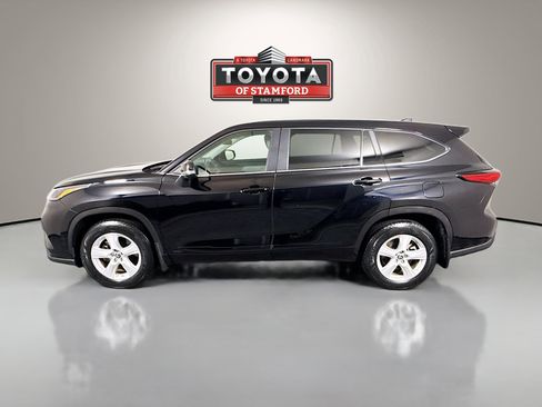 Certified 2023 Toyota Highlander LE image 4