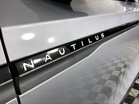 Used 2024 Lincoln Nautilus Reserve w/ Equipment Group 203A image 28