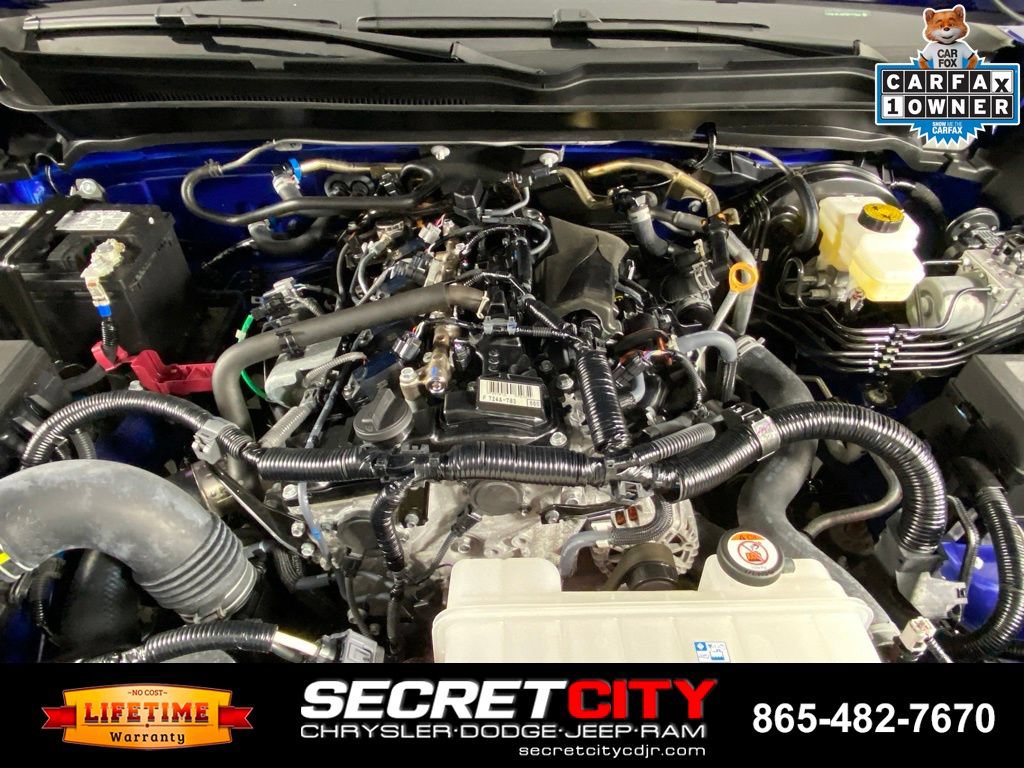 Used 2025 Toyota Tacoma TRD Sport AWD/4WD image 30