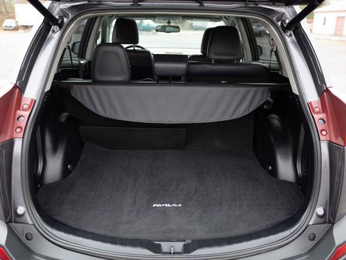 Used 2015 Toyota RAV4 Limited image 24