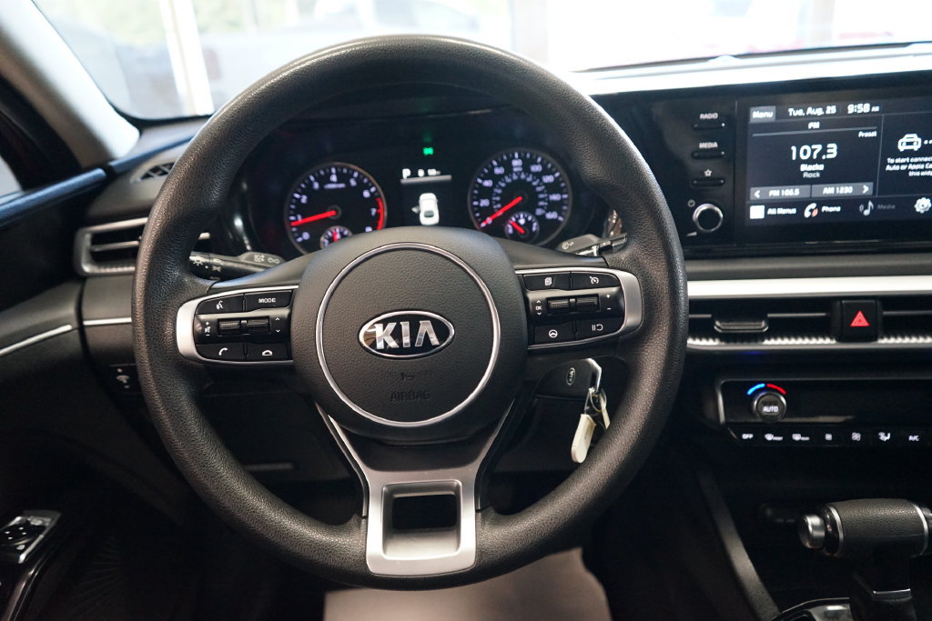 Used 2021 Kia K5 LX FWD image 29