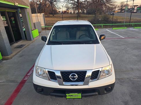 Used 2017 Nissan Frontier S image 4