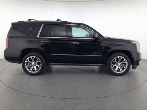 Used 2018 GMC Yukon Denali w/ Open Road Package image 2