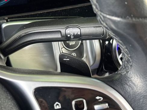 Used 2022 Mercedes-Benz GLB 250 image 38