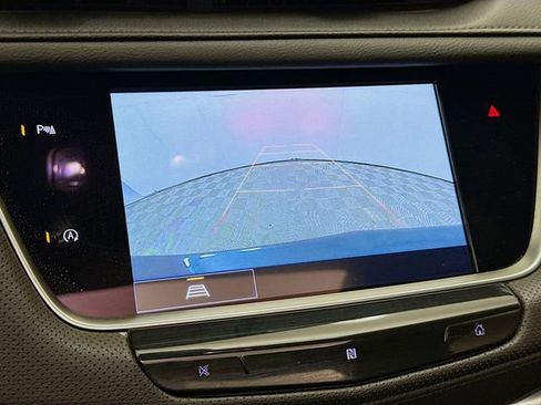 Used 2021 Cadillac XT5 Premium Luxury image 15