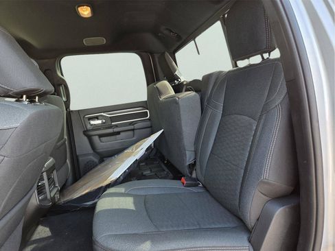 New 2026 RAM 2500 Big Horn AWD/4WD image 16