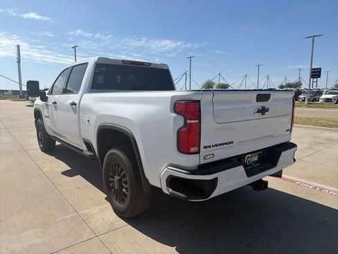 Used 2024 Chevrolet Silverado 2500 LTZ w/ LTZ Plus Package image 6