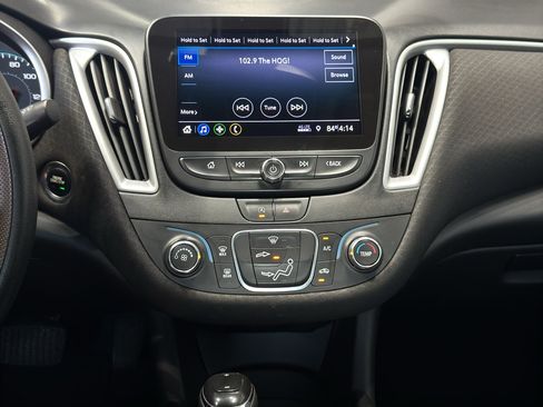 Used 2020 Chevrolet Malibu LS FWD image 25