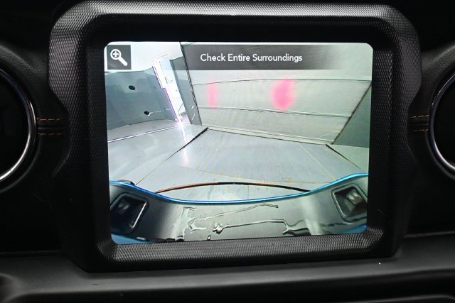Used 2022 Jeep Gladiator Overland AWD/4WD image 12