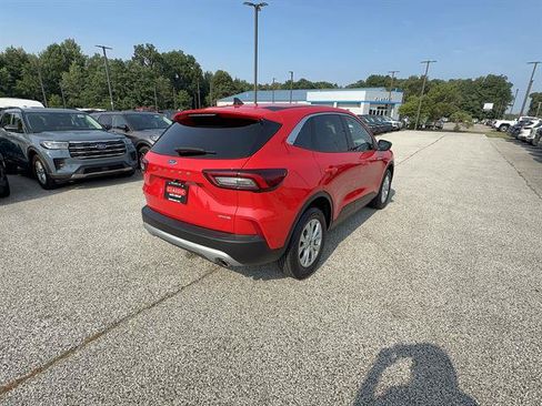 Certified 2024 Ford Escape Active AWD/4WD image 7