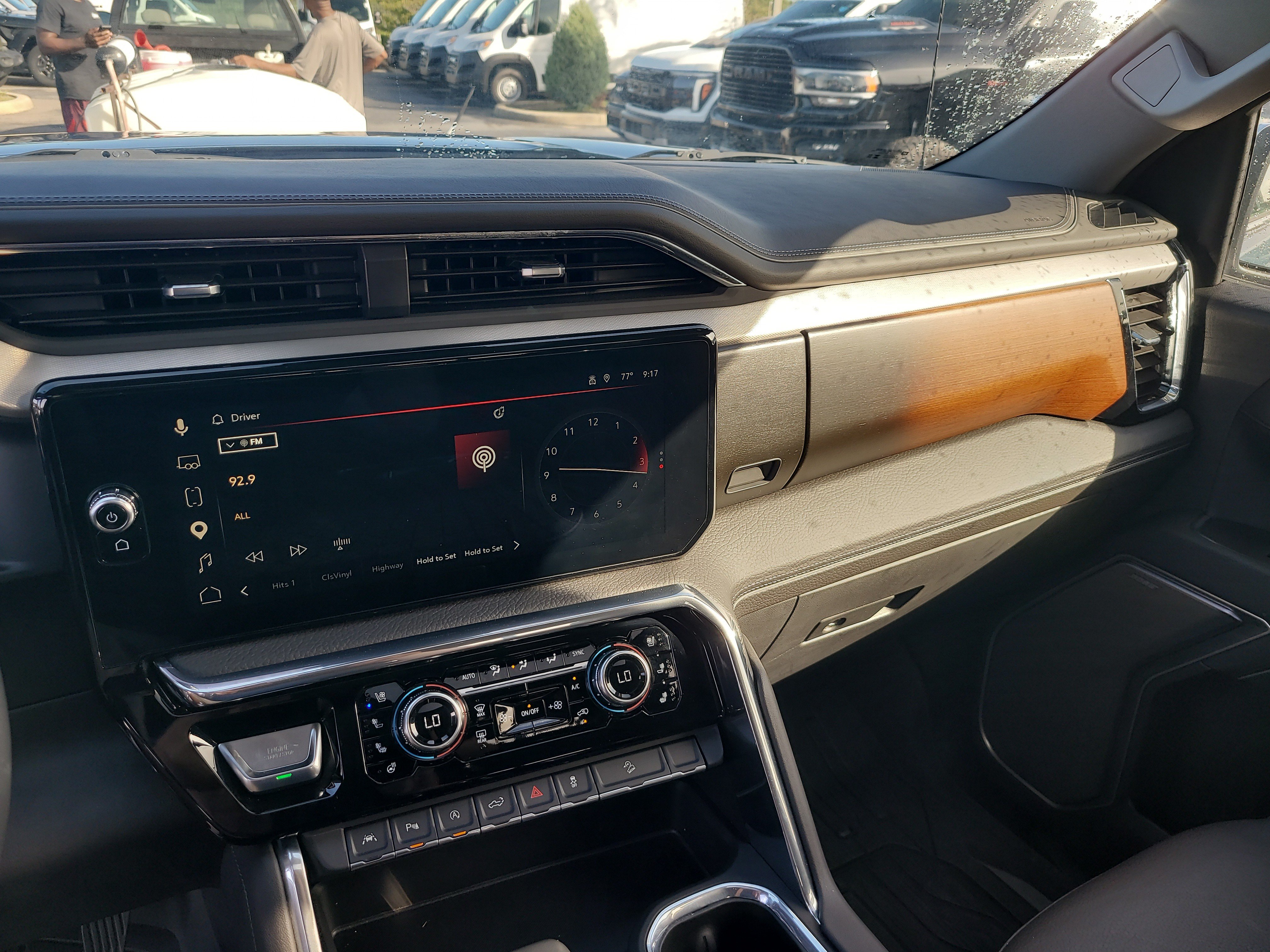 Used 2025 GMC Sierra 1500 Denali AWD/4WD image 22