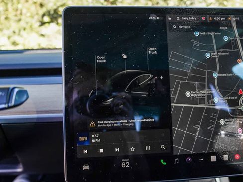 Used 2019 Tesla Model 3 Standard Range image 26