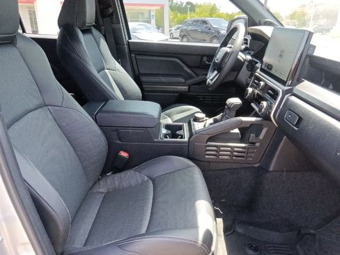 Used 2025 Toyota 4Runner TRD Off-Road Premium w/ Tow Technology Package AWD/4WD image 31