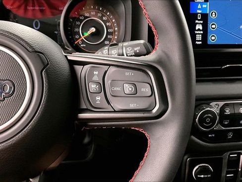 Used 2024 Jeep Wrangler Unlimited Rubicon w/ Technology Group AWD/4WD image 26