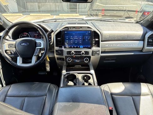 Certified 2022 Ford F250 Lariat w/ Black Appearance Package AWD/4WD image 15