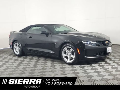 Used 2023 Chevrolet Camaro LT RWD image 1