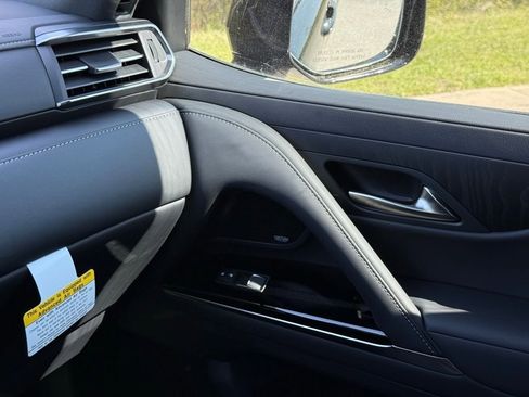 New 2026 Lexus LX 700h Luxury image 34