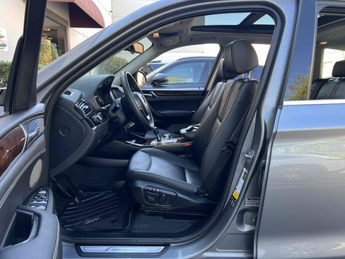 Used 2017 BMW X3 xDrive28i AWD/4WD image 4