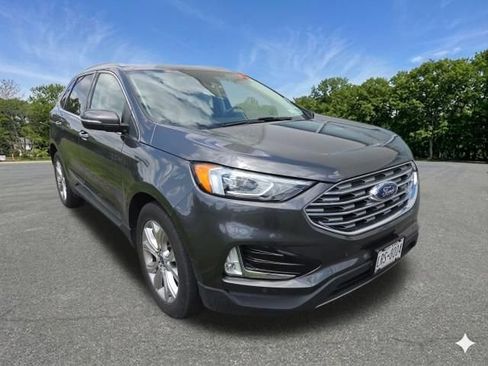 Used 2020 Ford Edge Titanium w/ Cargo Accessory Package FWD image 4