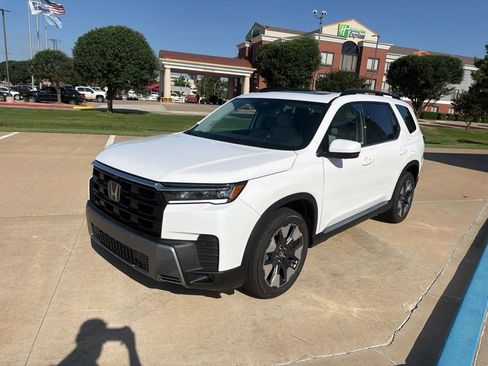 New 2026 Honda Pilot Elite image 5