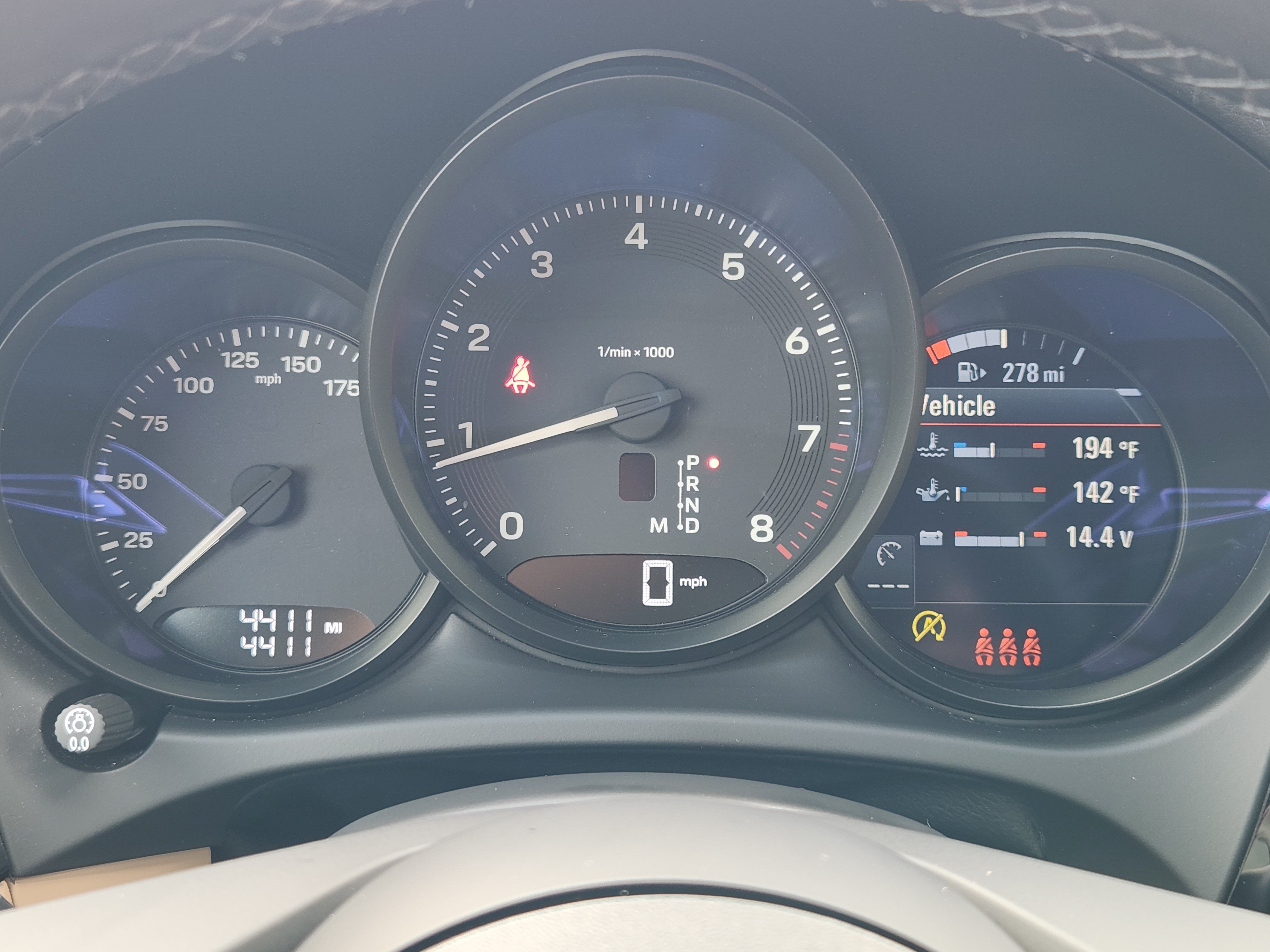 Certified 2026 Porsche Macan AWD/4WD image 18