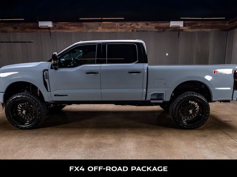 Used 2026 Ford F250 Platinum AWD/4WD image 6