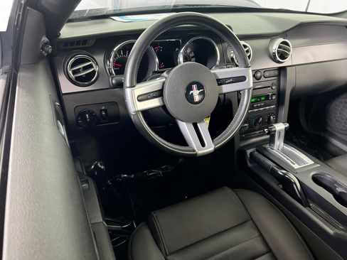 Used 2006 Ford Mustang GT Premium image 19
