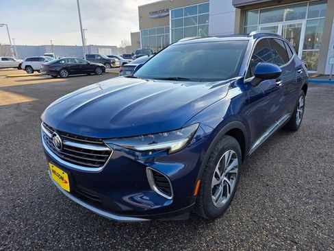 Used 2023 Buick Envision Essence image 2