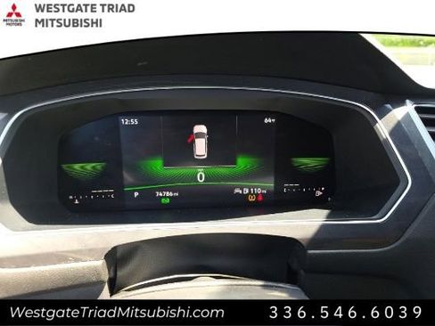 Used 2022 Volkswagen Tiguan SE R-Line FWD image 11