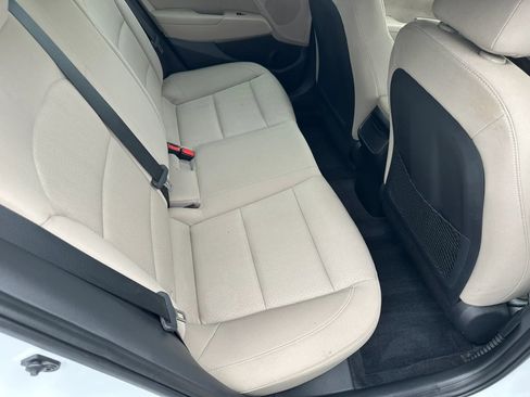 Used 2018 Hyundai Elantra Value Edition FWD image 14