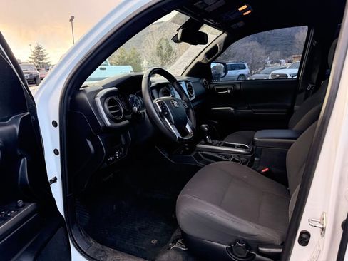 Used 2019 Toyota Tacoma TRD Off-Road image 20