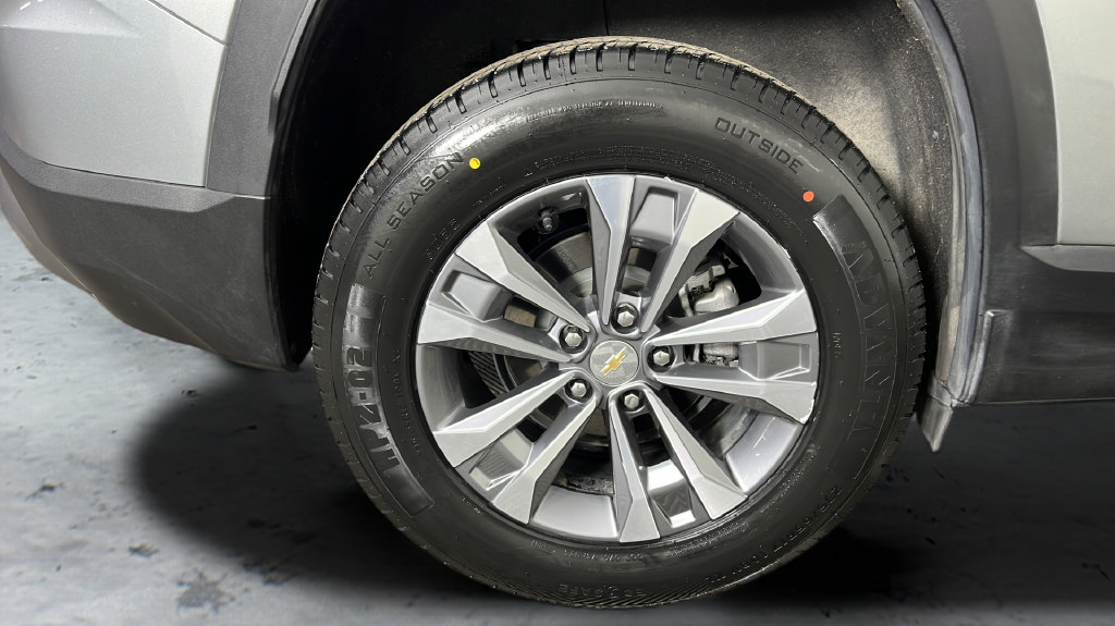 Used 2025 Chevrolet Equinox LT AWD/4WD image 40