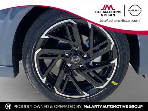 New 2026 Nissan Sentra SR w/ Floor Mat Package FWD image 7