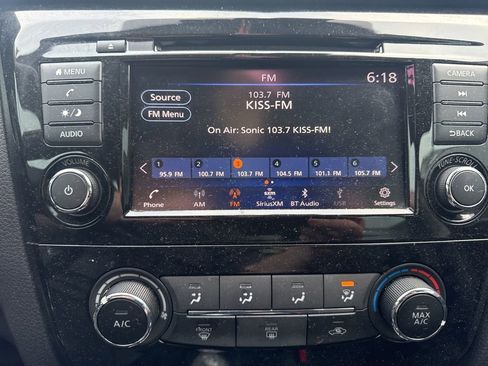 Used 2020 Nissan Rogue S image 10