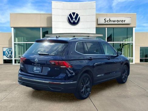 Certified 2024 Volkswagen Tiguan SE AWD/4WD image 5