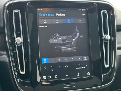 Certified 2023 Volvo C40 P8 Recharge Ultimate image 28