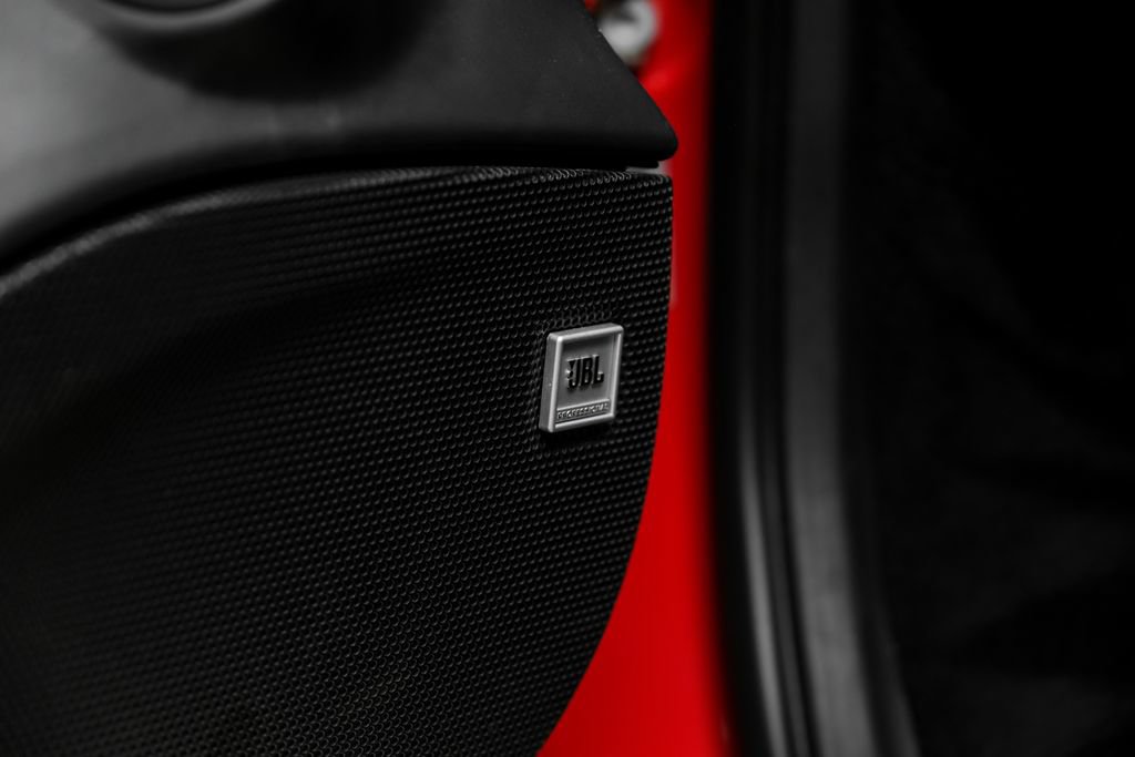 Used 2020 Ferrari F8 Tributo RWD image 38
