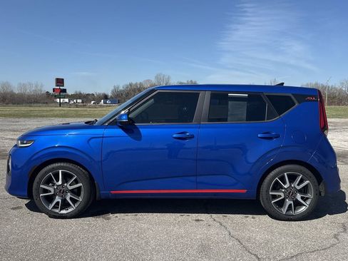 Used 2022 Kia Soul Turbo image 5