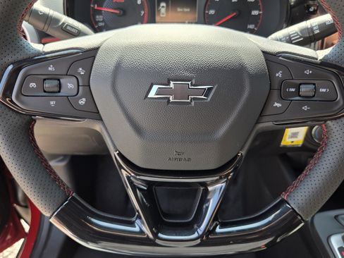 New 2026 Chevrolet Trax RS w/ Sunroof Package FWD image 31