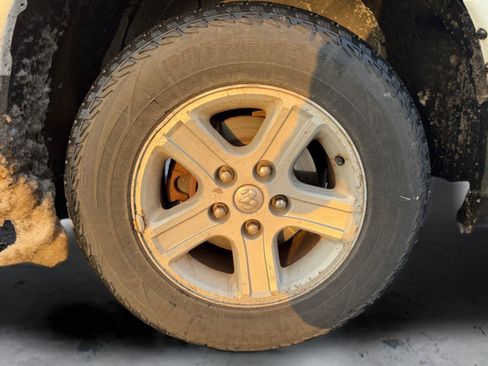 Used 2007 Dodge Ram 1500 Truck SLT image 13