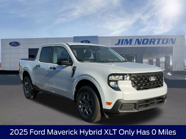 New 2025 Ford Maverick XLT w/ XLT Luxury Package FWD 360° Tour