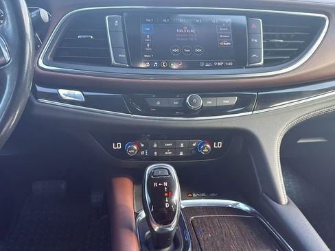 Used 2020 Buick Enclave Avenir w/ Avenir Technology Package image 12