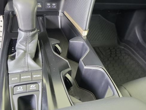 Used 2026 Toyota Camry SE w/ Convenience Package FWD image 21