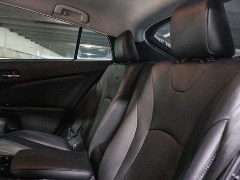 Certified 2017 Toyota Prius Prime Advanced w/ Carpet Mat Package FWD image 19