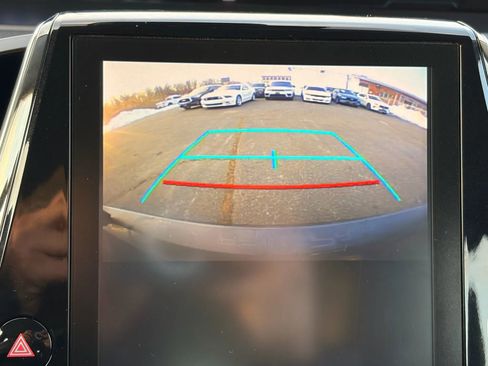 Used 2017 Toyota Prius Prime Premium image 30